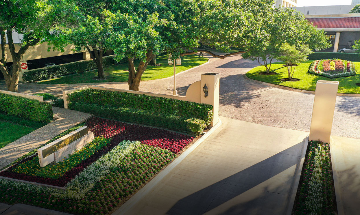 landscape maintenance companies for hospitality